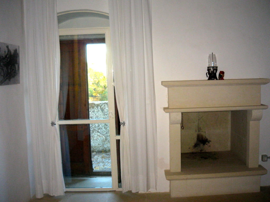 Tenuta Sant'Andrea Giuggianello Ruang foto