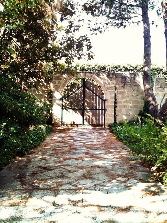 Tenuta Sant'Andrea Giuggianello Bagian luar foto